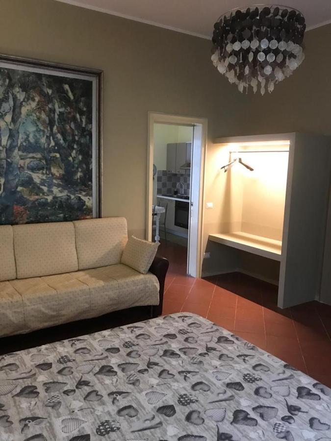 Villa Domus Salento Suites & Rooms Con Parcheggio Privato In Loco レッチェ エクステリア 写真