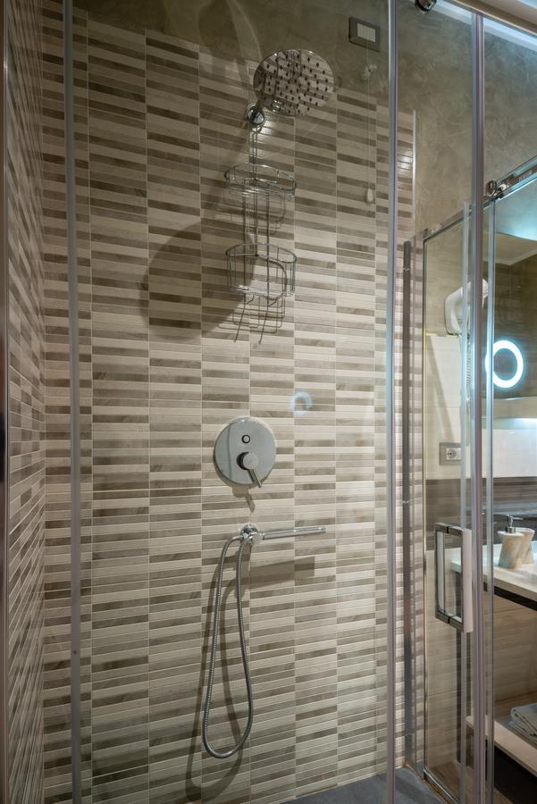 Villa Domus Salento Suites & Rooms Con Parcheggio Privato In Loco レッチェ エクステリア 写真