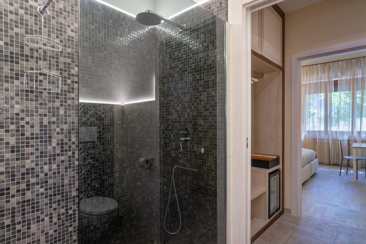 Villa Domus Salento Suites & Rooms Con Parcheggio Privato In Loco レッチェ エクステリア 写真