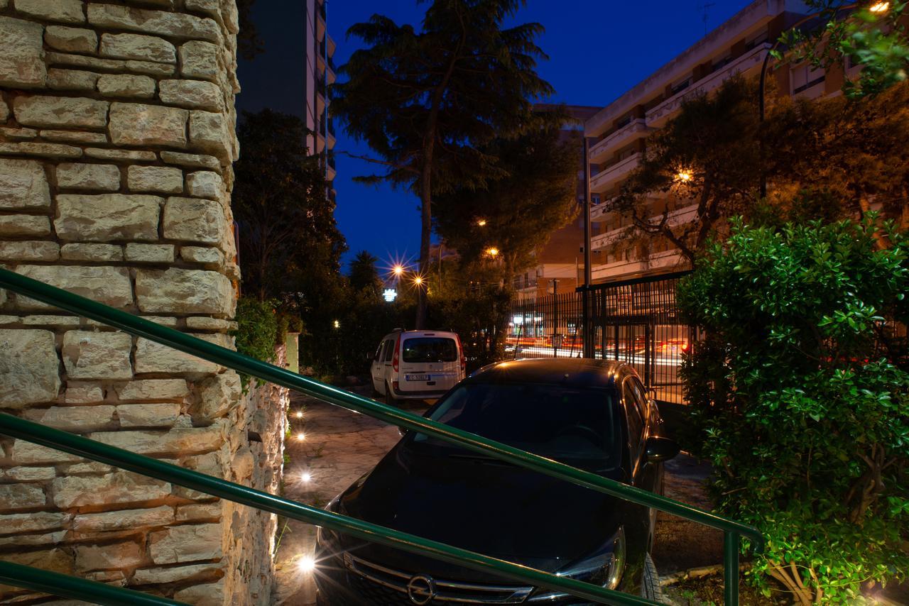 Villa Domus Salento Suites & Rooms Con Parcheggio Privato In Loco レッチェ エクステリア 写真