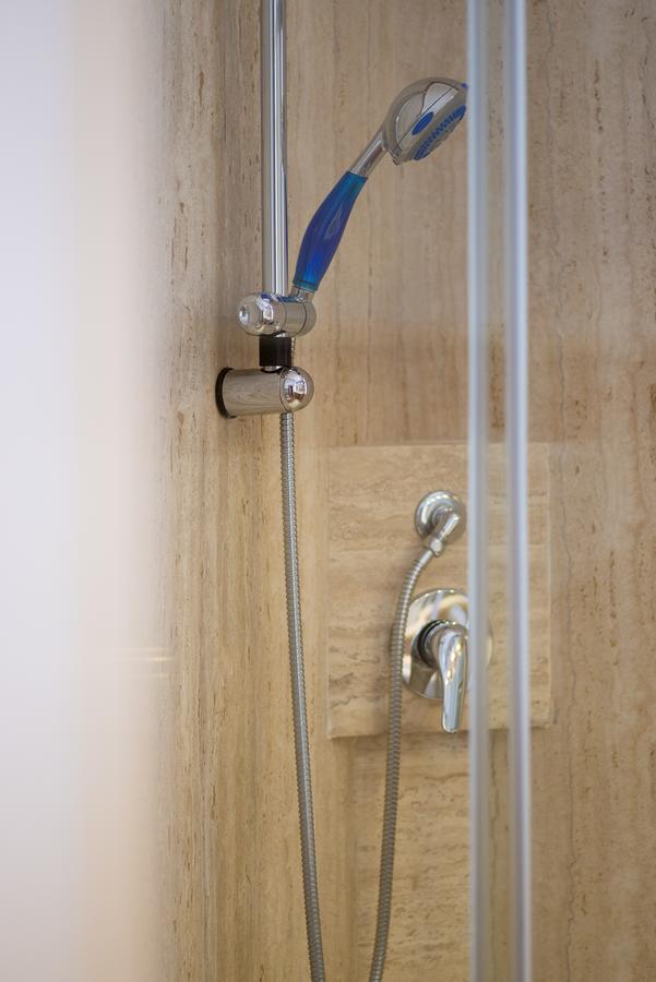 Villa Domus Salento Suites & Rooms Con Parcheggio Privato In Loco レッチェ エクステリア 写真